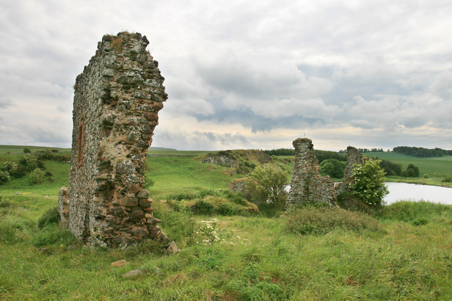 Markle Castle Castle in Prestonkirk, East Lothian Stravaiging
